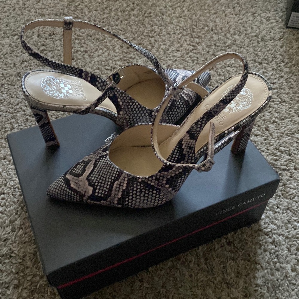 Vince Camuto Black and Cream Snakeskin Heels